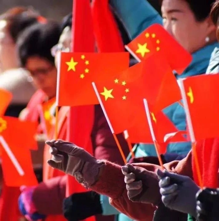 快闪《我和我的祖国》唱响舒兰