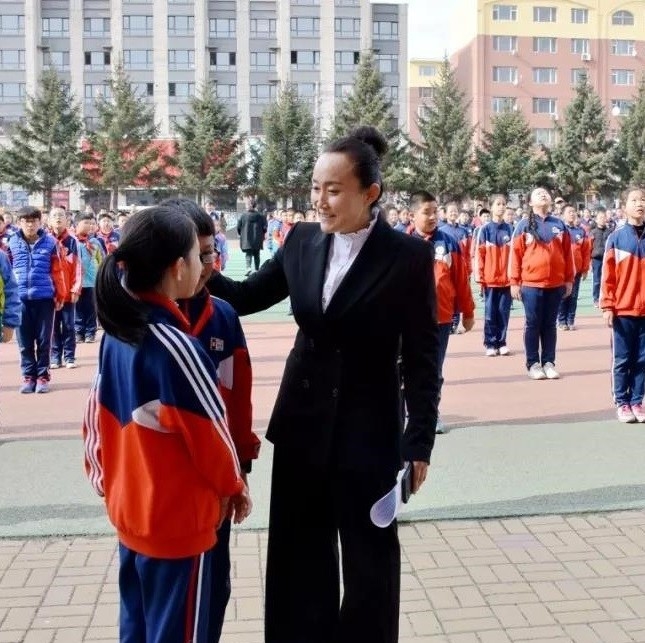 【爱国情  奋斗者】霍春艳：倾尽丹心育桃李