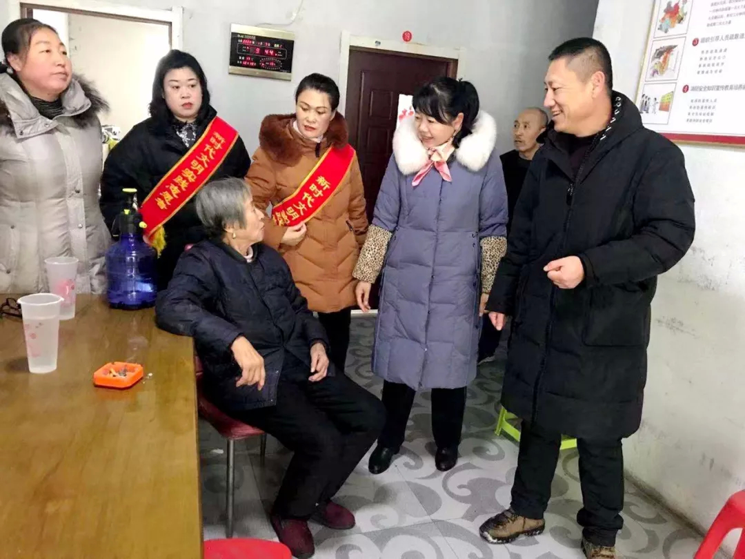 【新时代文明实践】舒兰市南城街道新村社区开展“送温暖、献爱心”志愿服务活动