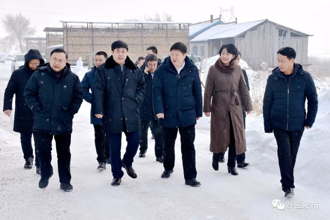 【头条】吉林市市长贺志亮到舒兰市开展走访慰问并调研脱贫攻坚工作