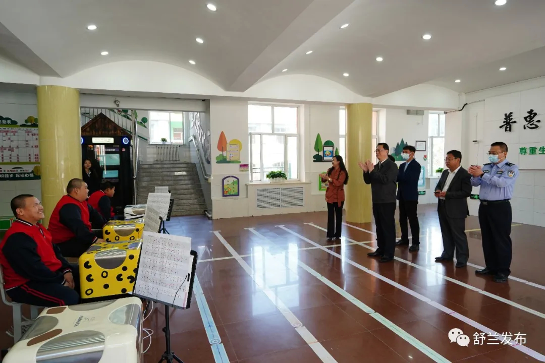“六一”前夕吉林市委常委、舒兰市委书记张静辉看望慰问少年儿童