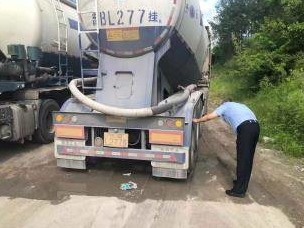舒兰市公安局交管大队落实“保安全、保七一”源头排查管理工作