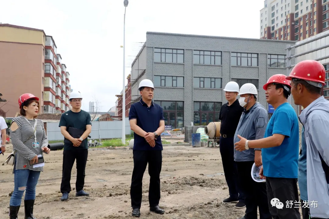 舒兰市领导检查民西街环岛、东环城路、河西街在建工程建筑施工安全和施工进度