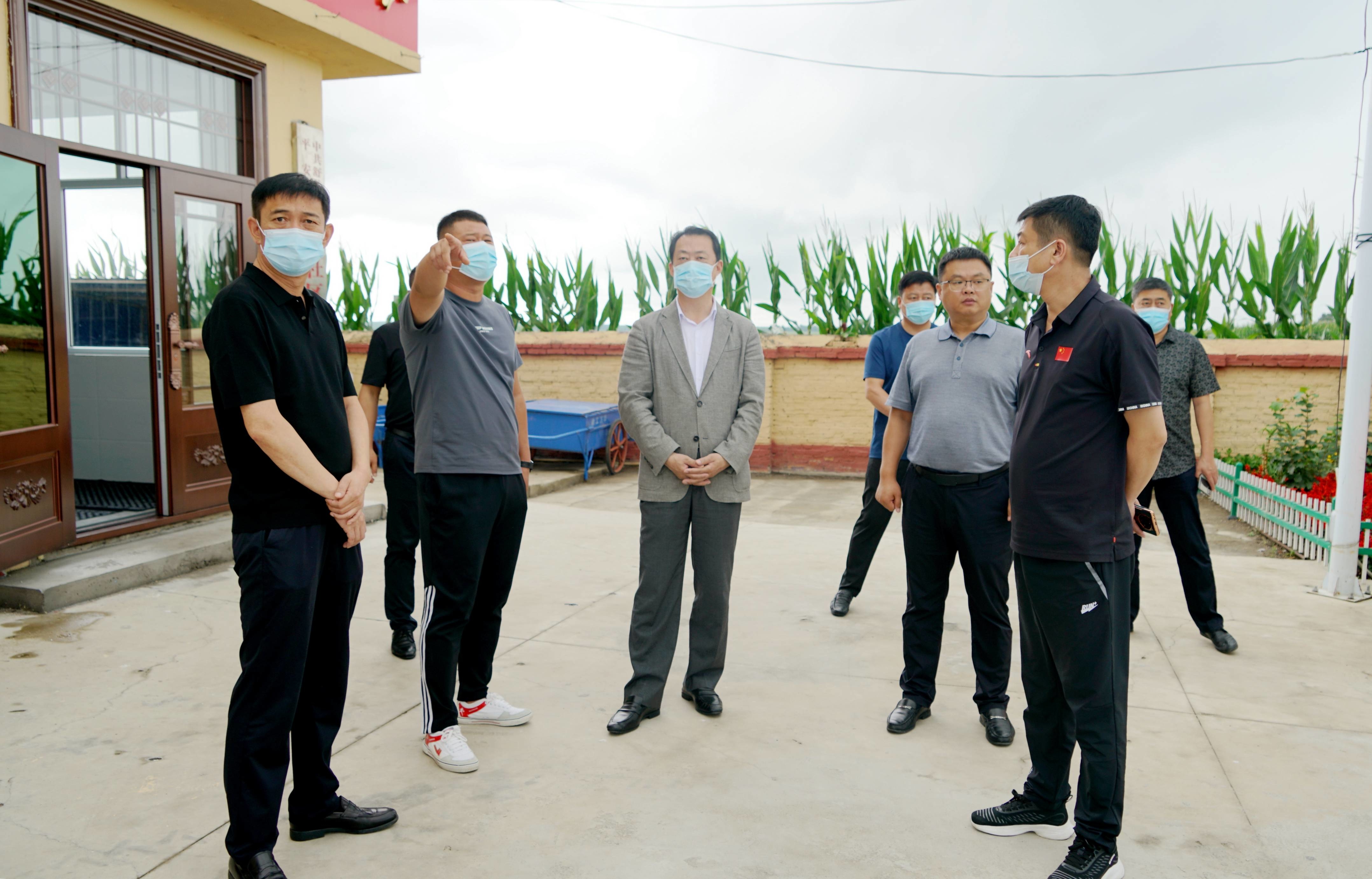 吉林市委常委张静辉到舒兰市督导检查&ldquo;七边&rdquo;环境卫生治理和常态化疫情防控工作