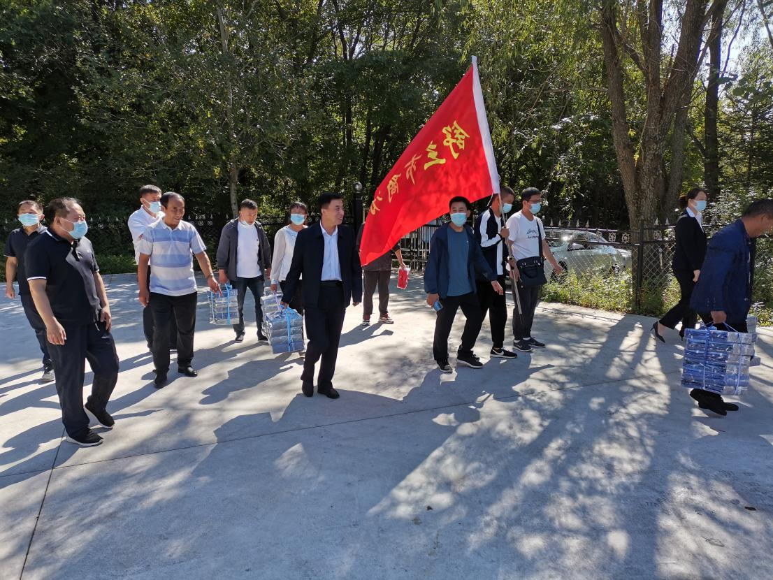 舒兰市商务局开展&ldquo;送温暖 情暖敬老院&rdquo;微心愿志愿服务暨主题党日活动