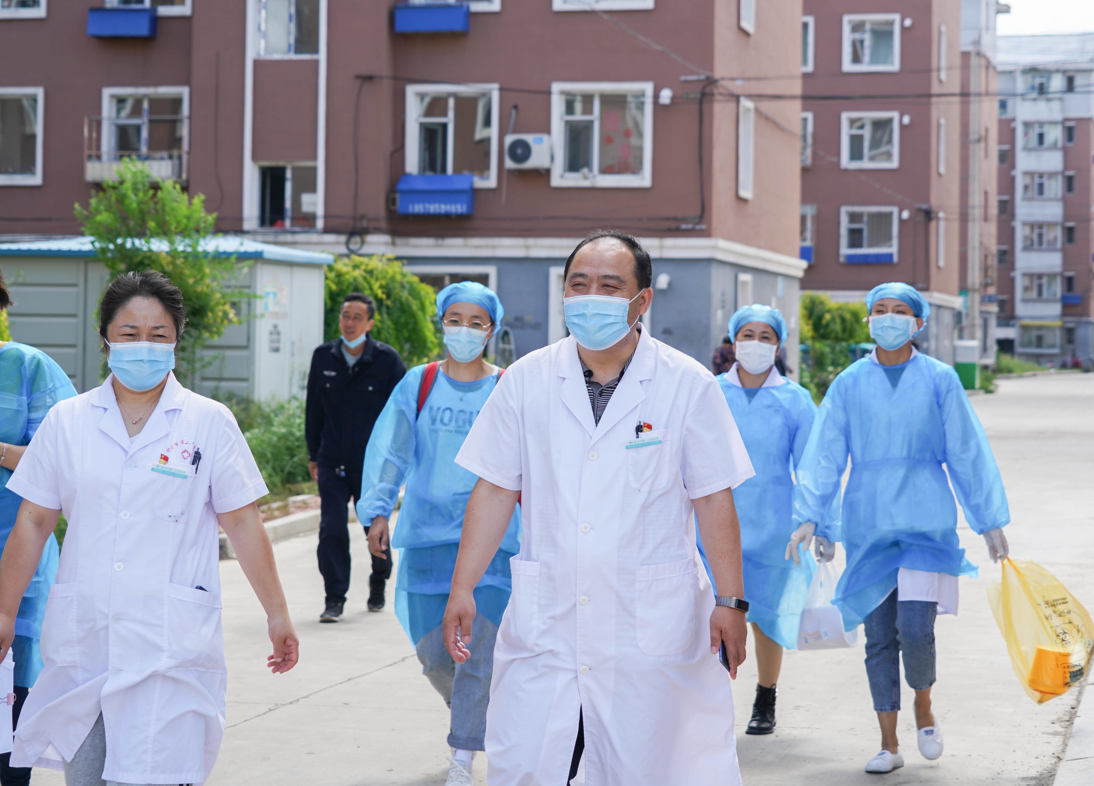 抗疫先锋：舒兰市第二人民医院院长钮德江