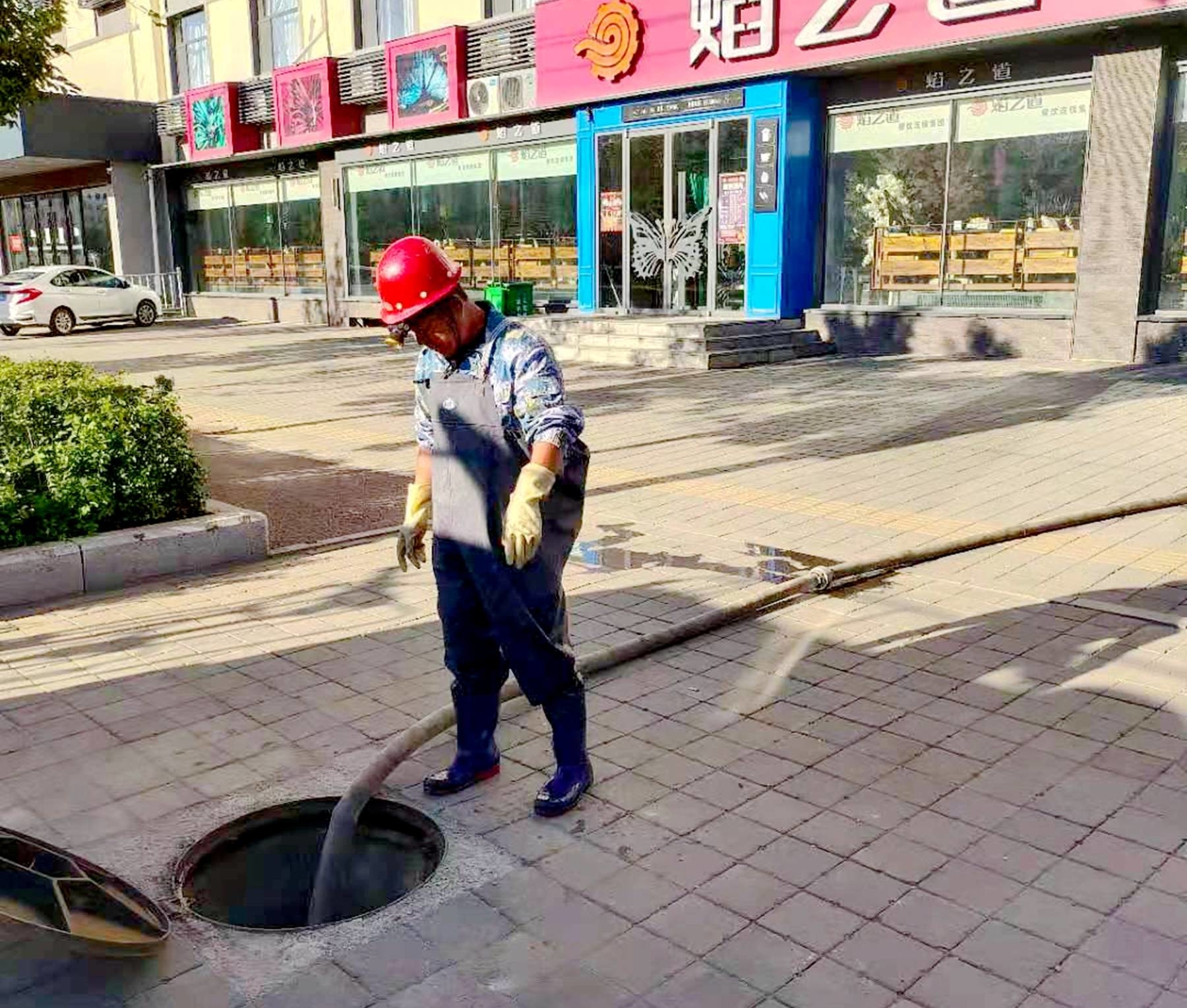 我为群众办实事丨未雨绸缪！市住建局开展雨水管网&ldquo;通栓清淤&rdquo;