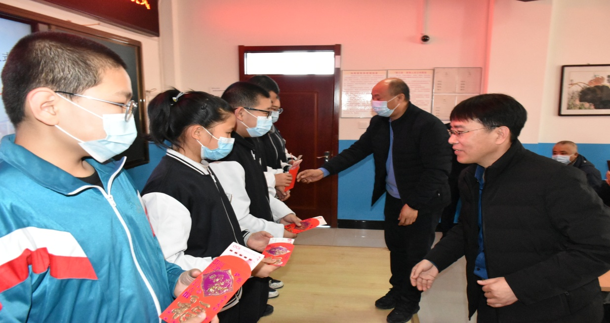 我为群众办实事丨舒兰市滨河街道：党建共建送真情 爱心助学暖人心