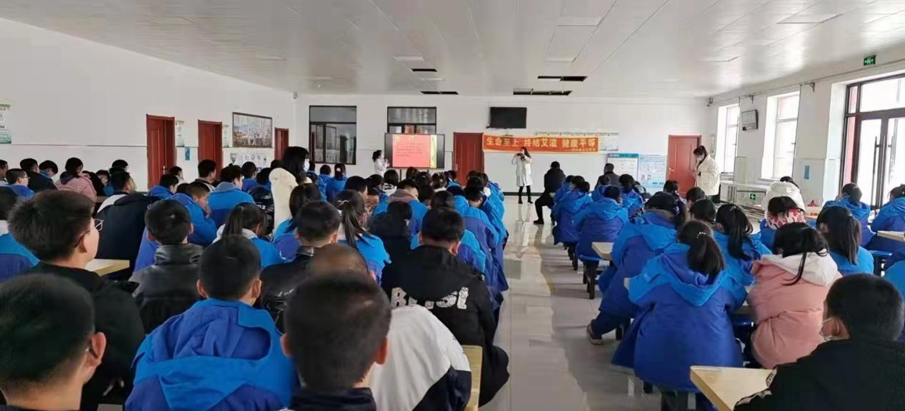 朝阳镇政府联合舒兰六中进课堂
宣传艾滋病知识