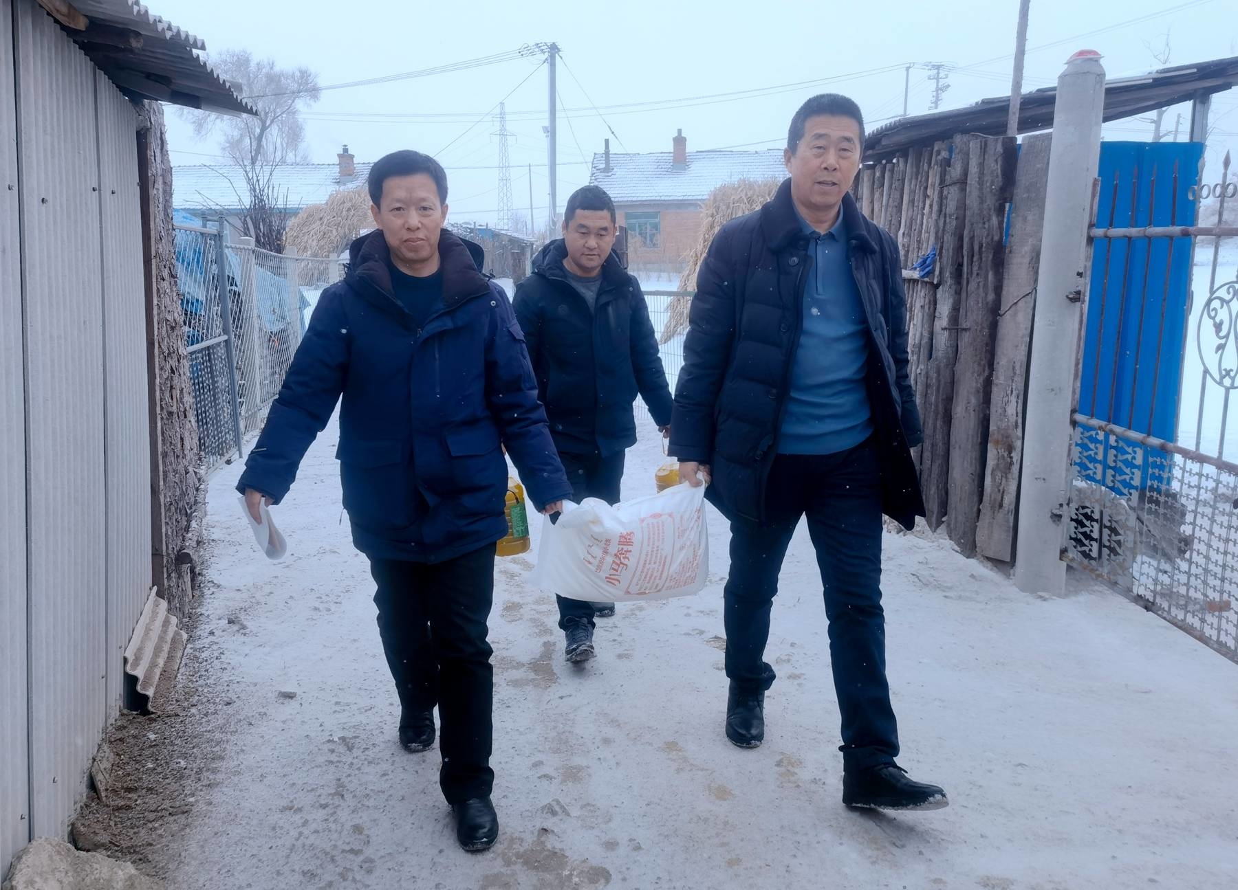 舒兰市小城林场开展春节前走访慰问活动