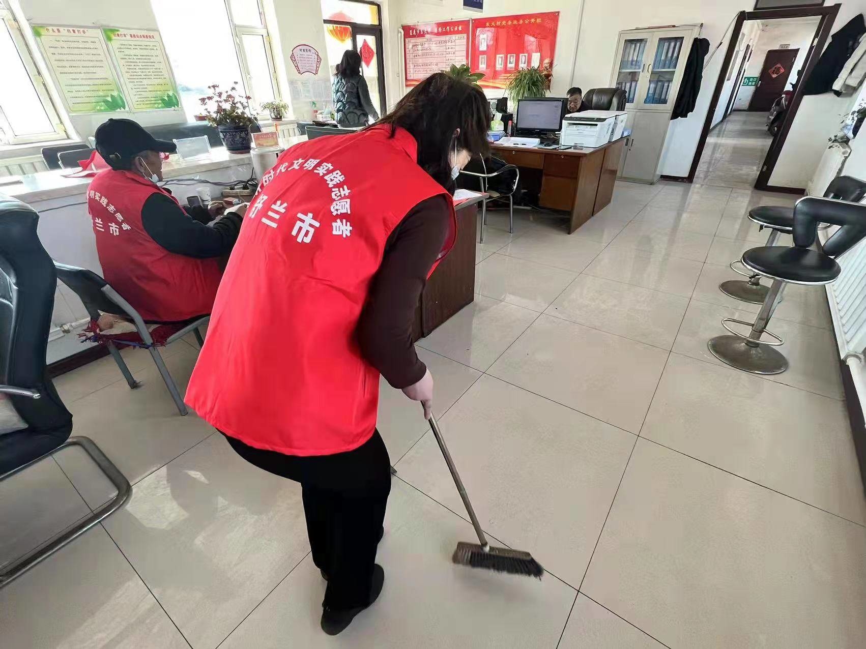 永不褪色的&ldquo;志愿红&rdquo; ！莲花乡开展学雷锋志愿服务活动