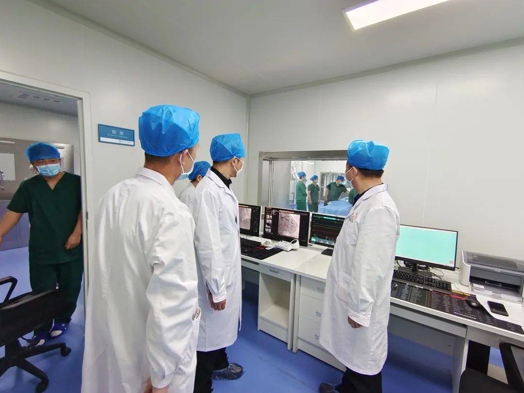 舒兰市人民医院导管室今日首次开诊 成功完成1例冠状动脉造影介入手术