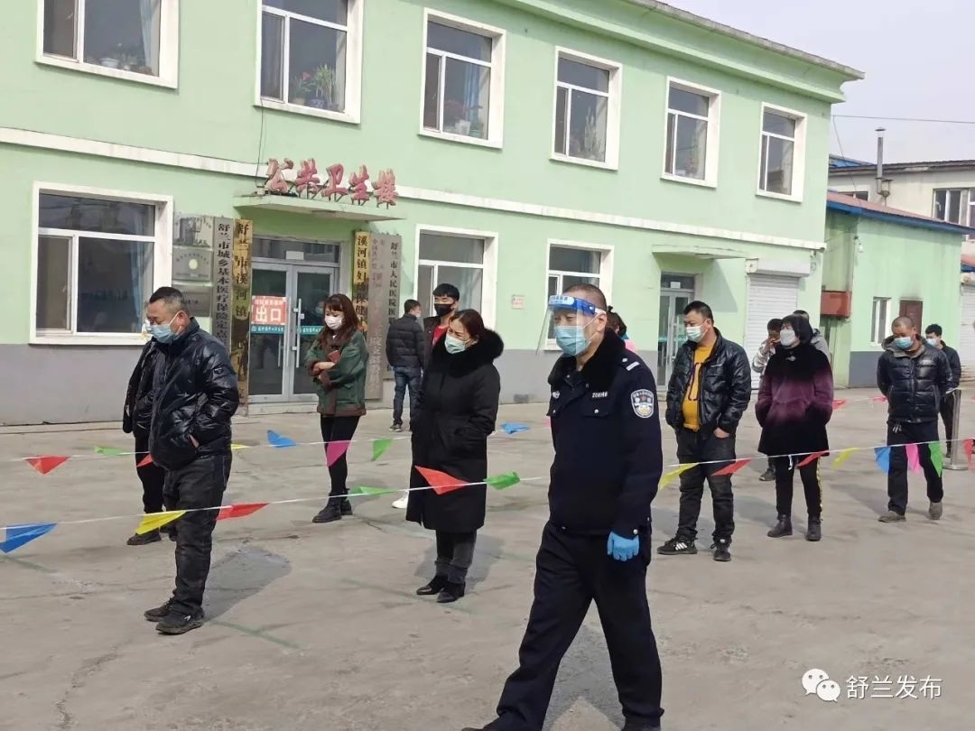 战疫先锋丨王喜伟、赵卓：警医伉俪 携手战疫