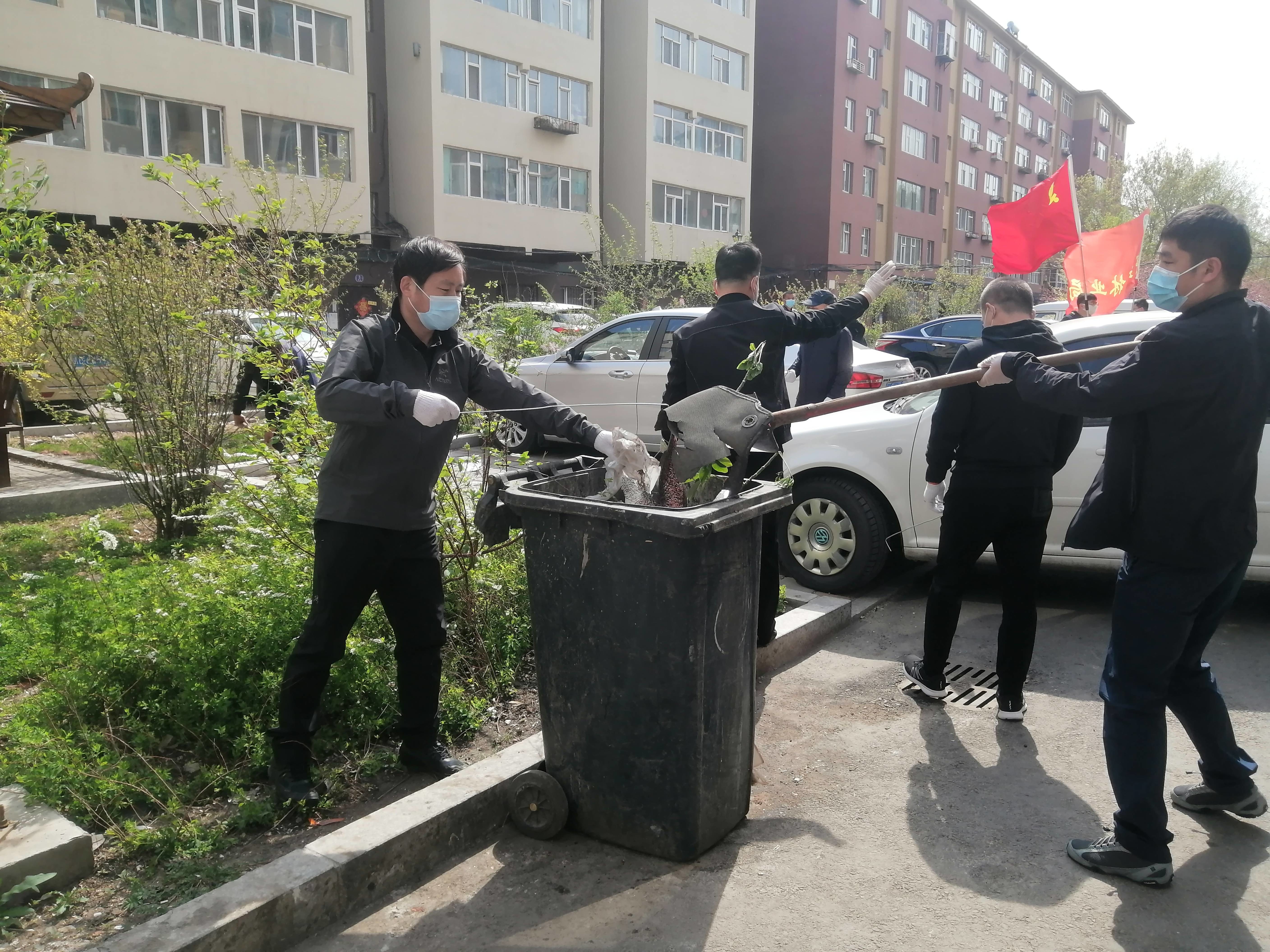 舒兰市林业局开展&ldquo;清洁公共环境 共建美好家园&rdquo;主题党日活动