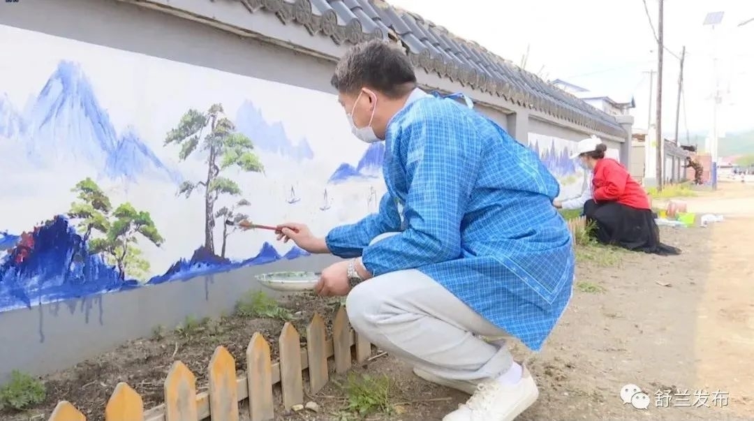 舒兰市委统战部、市新的社会阶层联谊会开展&ldquo;彩绘文化墙 为乡村振兴聚力添彩&rdquo;活动