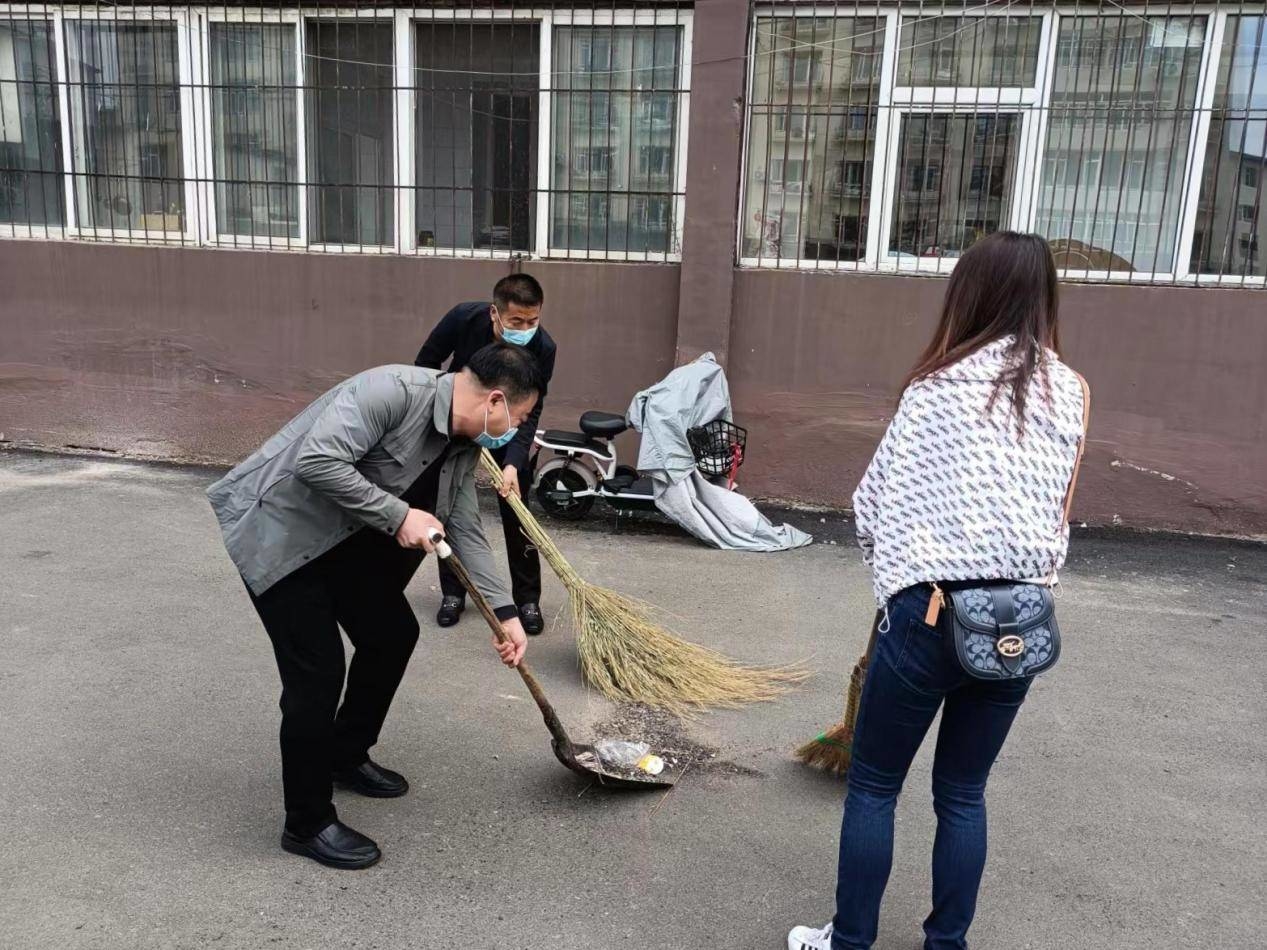 &ldquo;文明舒兰&bull;净美稻乡&rdquo;&mdash;&mdash;舒兰市医保局城市清洁志愿活动进行中