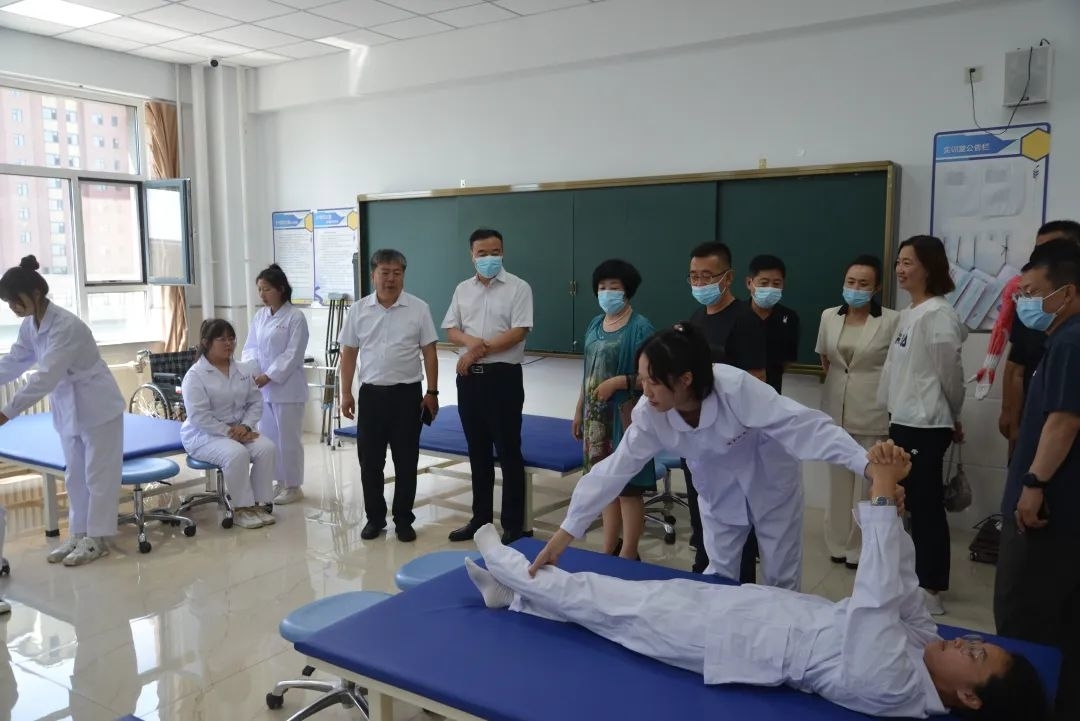 舒兰市政协视察职业教育在助力乡村振兴中发挥作用情况