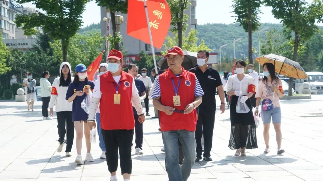 新时代文明实践丨舒兰市开展&ldquo;捡起小烟头 拾起大文明&rdquo;主题志愿服务活动