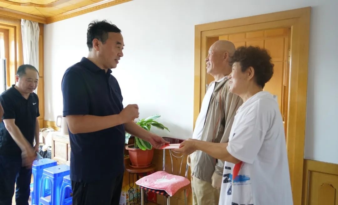 &ldquo;八一&rdquo;慰问丨舒兰市政协主席程仁才走访因公退伍残疾军人、退役军人