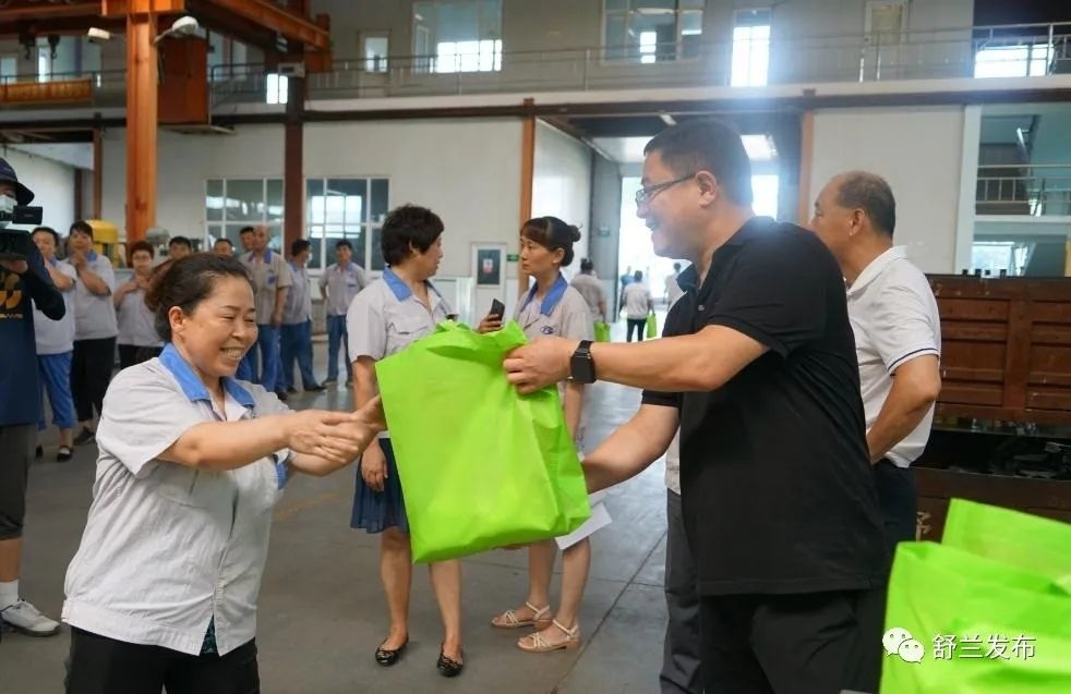 我为群众办实事丨夏日送清凉 关爱润心田