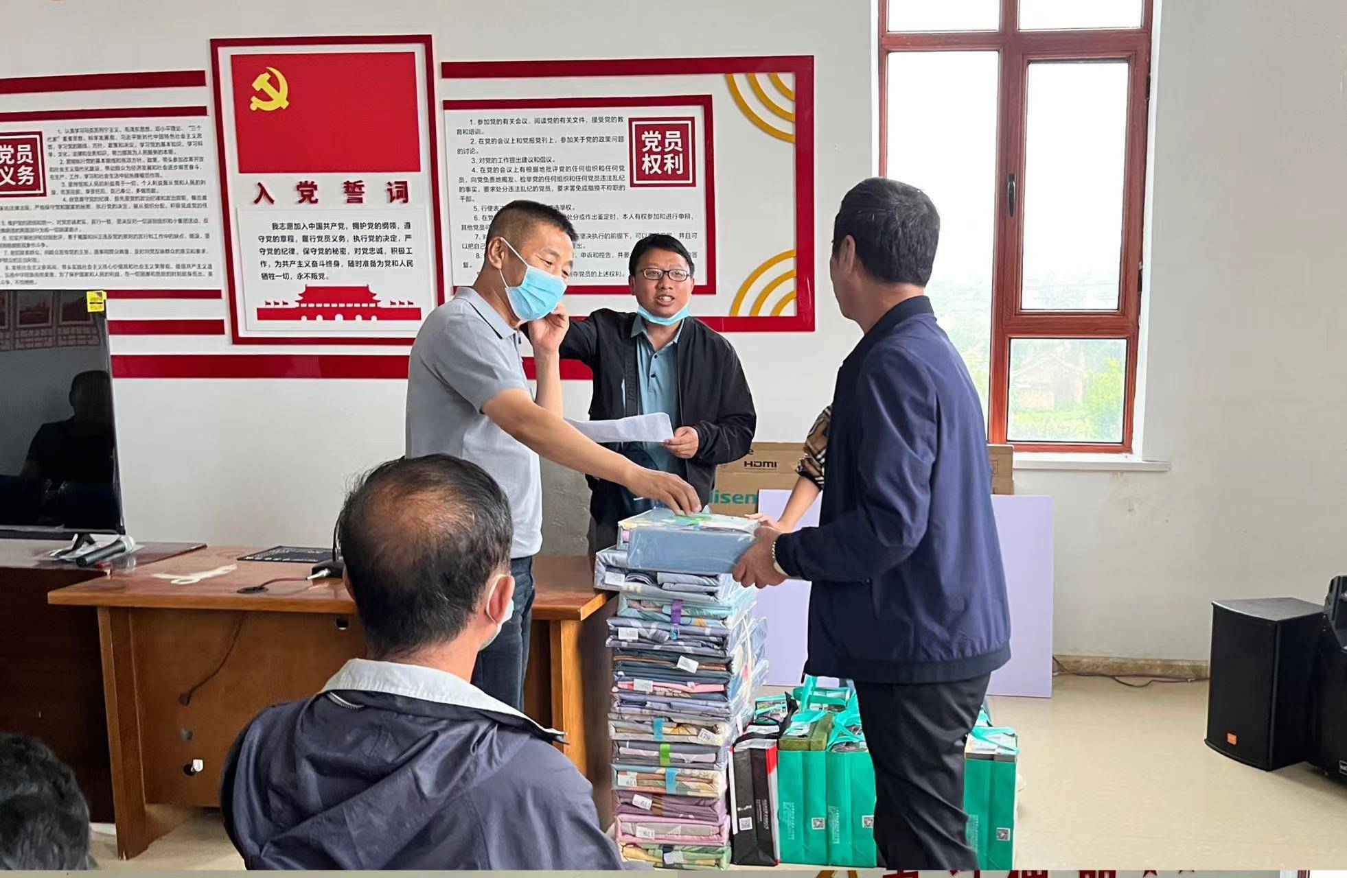 舒兰市医保局深入包保户、点亮微心愿、党员在行动