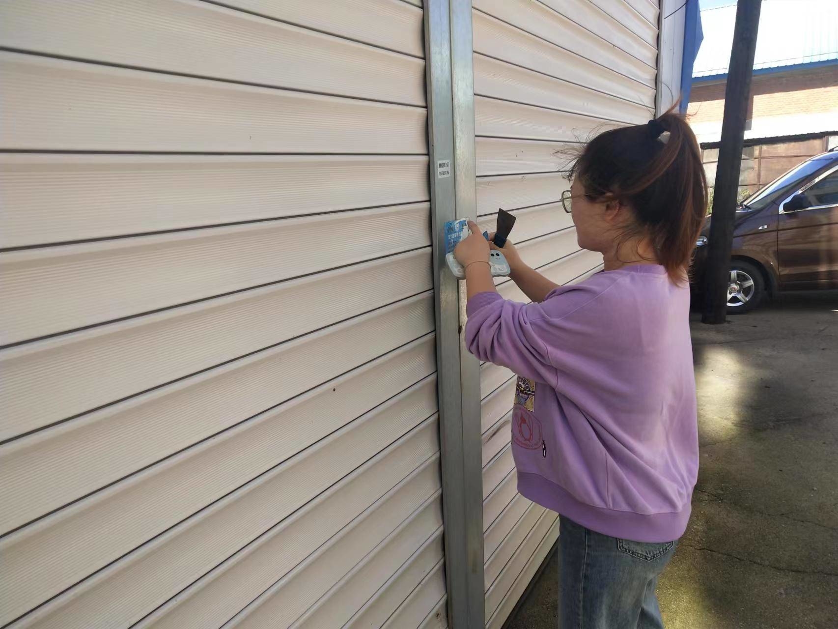 创城进行时丨集中清理&ldquo;野广告&rdquo; 志愿服务我先行