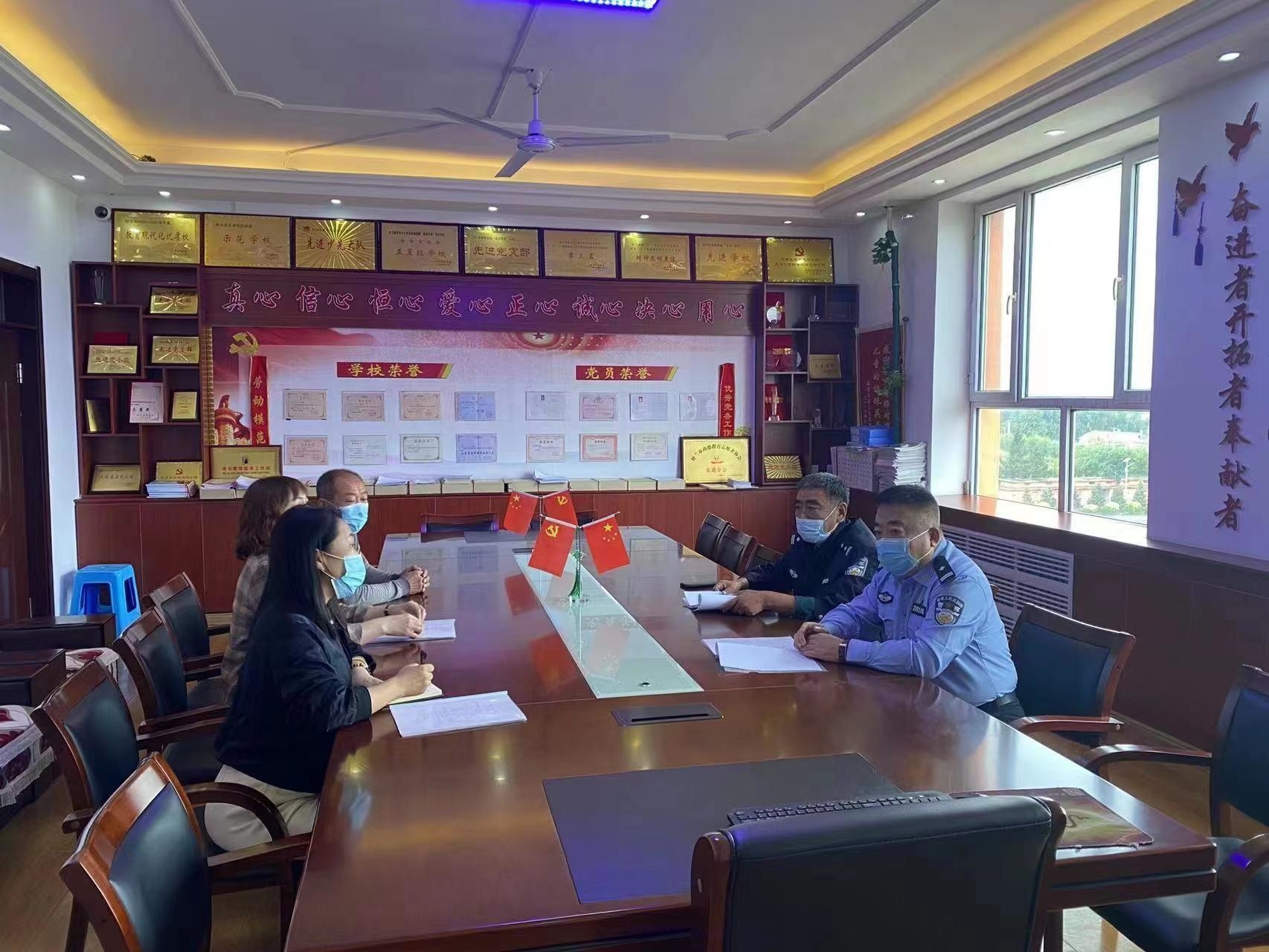 舒兰市公安局交巡警大队为校车企业&ldquo;体检&rdquo;