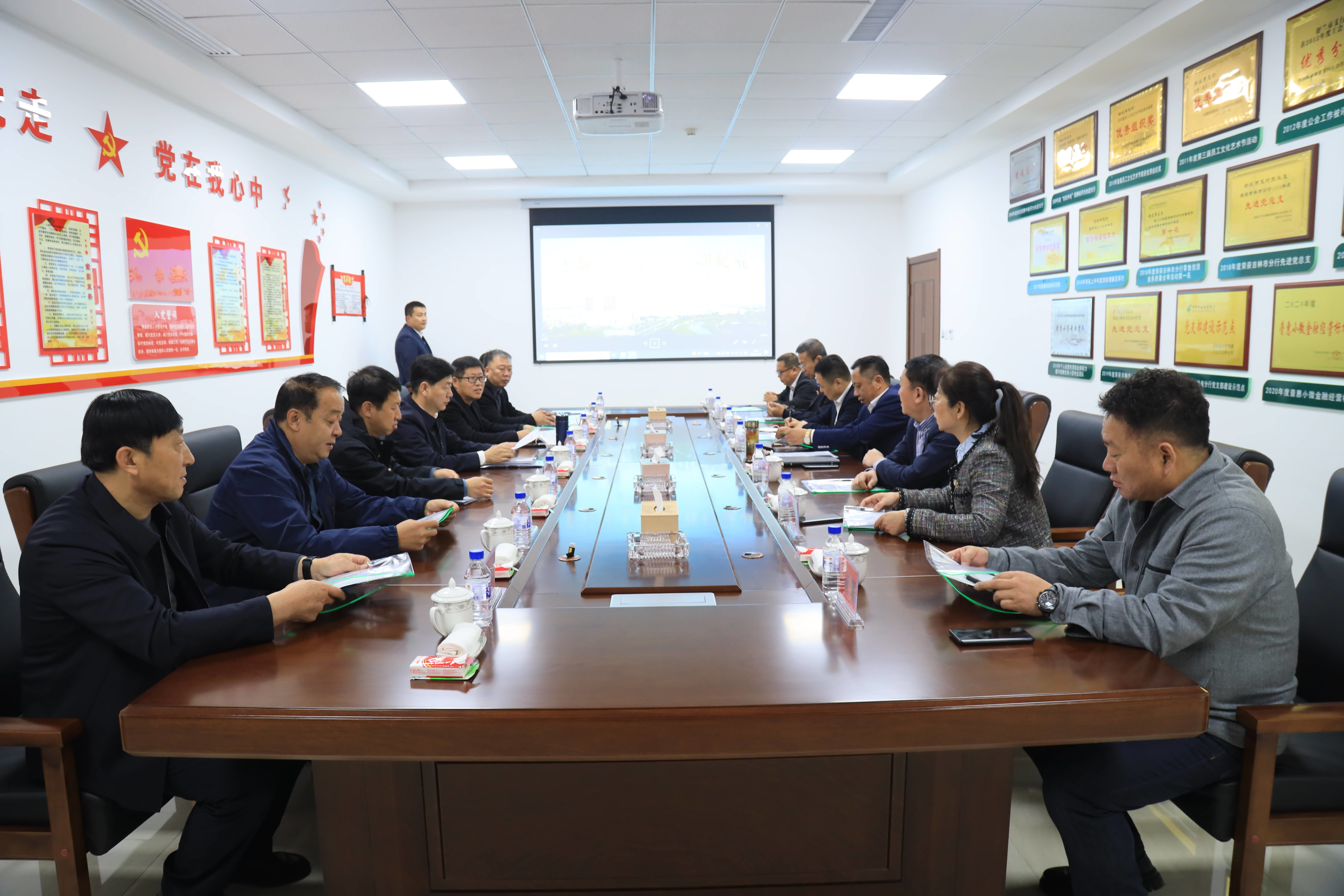 舒兰市领导到邮储银行舒兰市支行调研