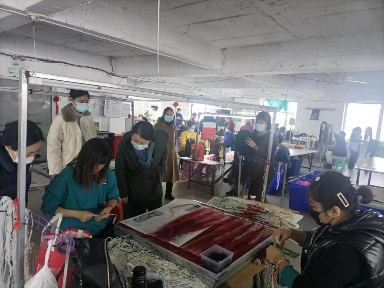 舒兰市妇联：组织引领拓增收 巧手编织幸福梦