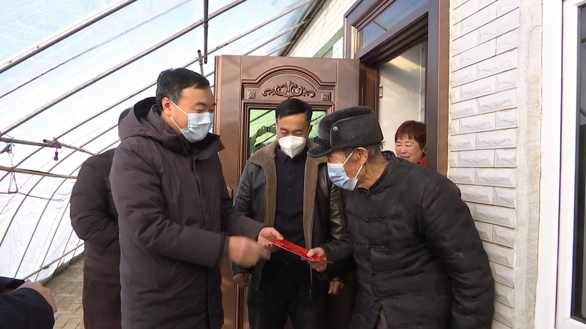 舒兰市政协主席程仁才开展春节前走访慰问