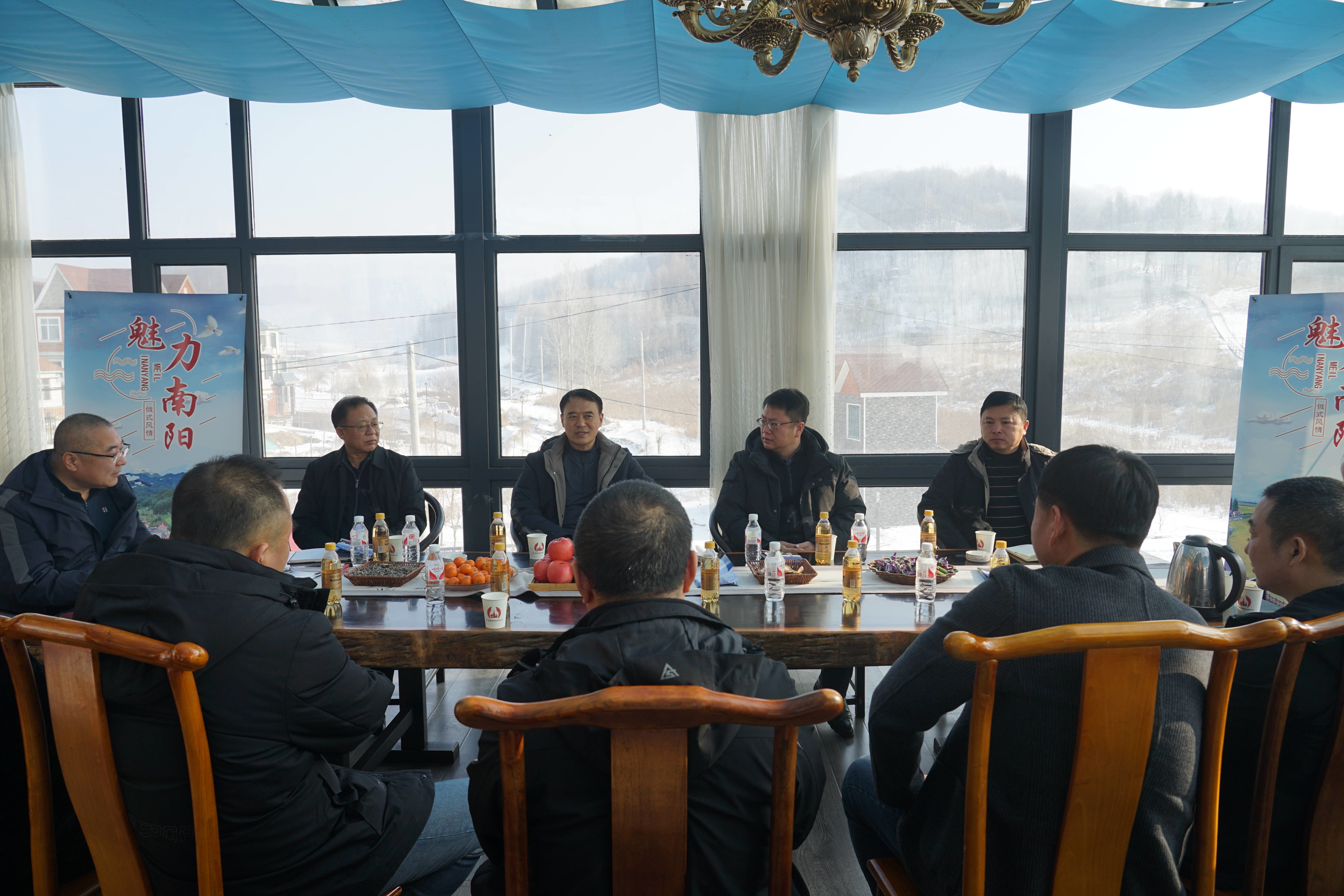 舒兰市领导同回国返乡人员开展创业投资座谈会