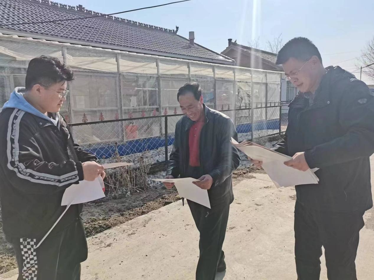 舒兰市平安镇开展农机安全生产下乡入户宣传活动