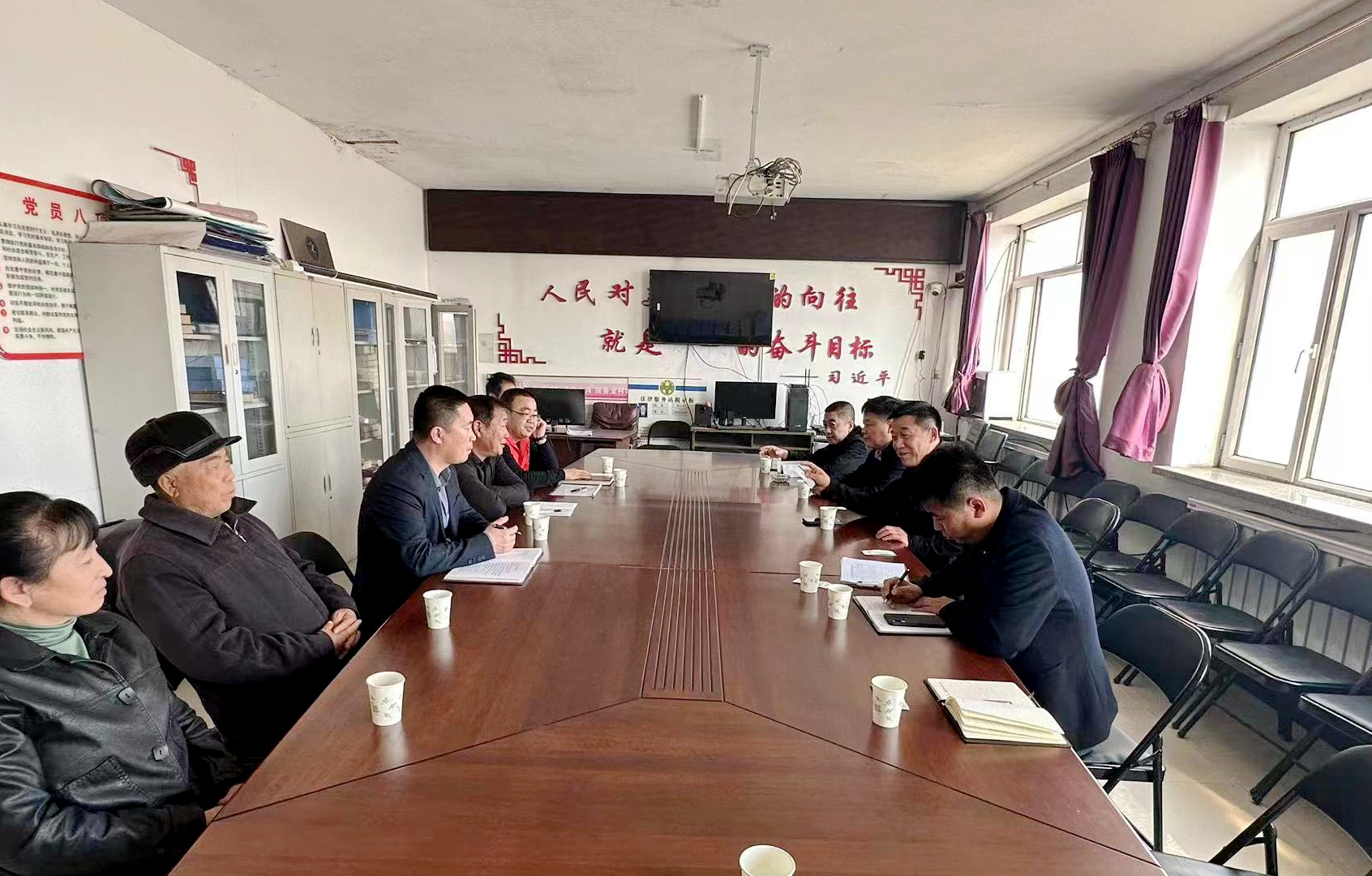 舒兰市领导到亮甲山乡调研庭院经济工作