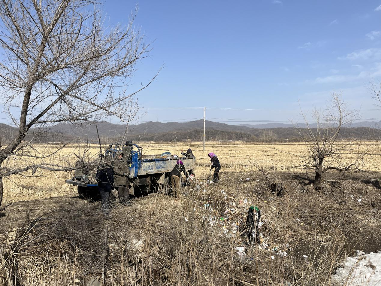创城进行时丨舒兰市新安乡全面清理越冬垃圾