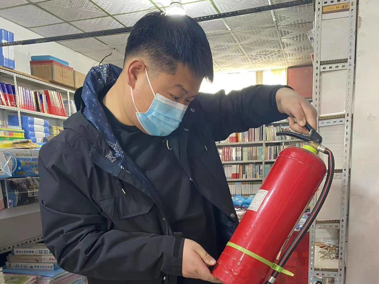 舒兰市委宣传部开展&ldquo;五一&rdquo;期间新闻出版发行行业安全检查