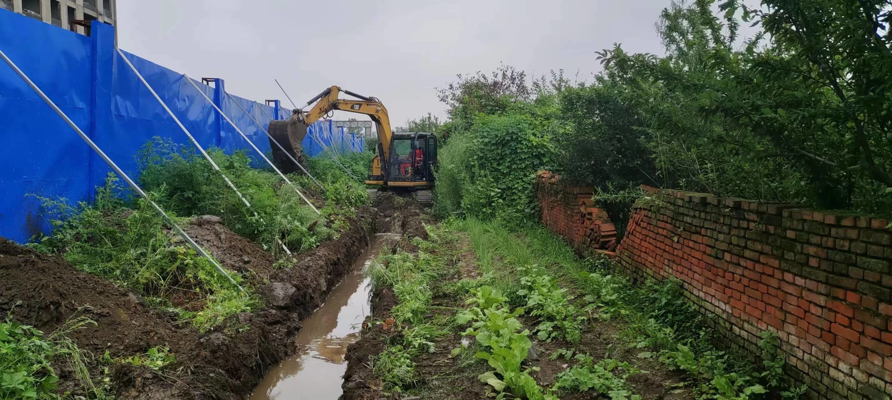 舒兰市滨河街道：清沟渠排积水 办实事保民安