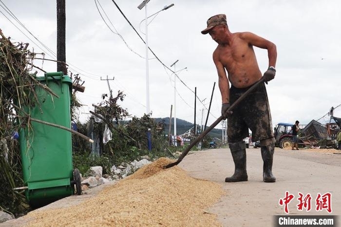 直击洪水漫过的吉林舒兰村庄：村民返家重整生活
