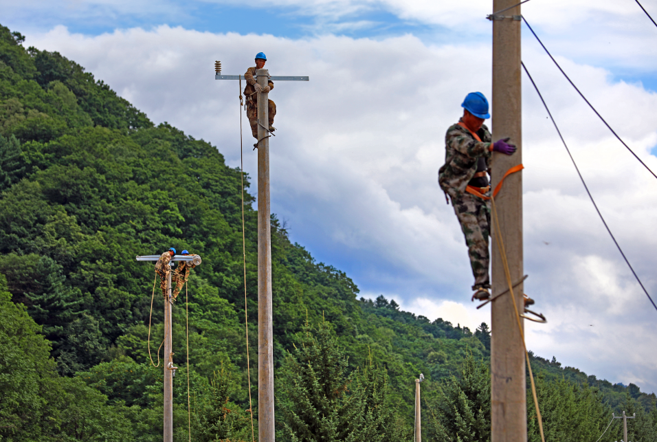 修通最后3公里 舒兰受灾区域电力抢修工作全部完成
