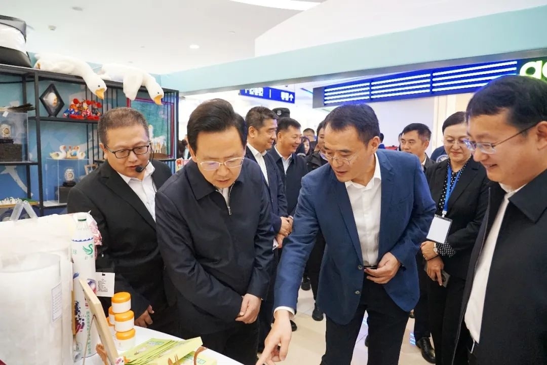 舒兰代表团参加吉林市首届文创产品博览会