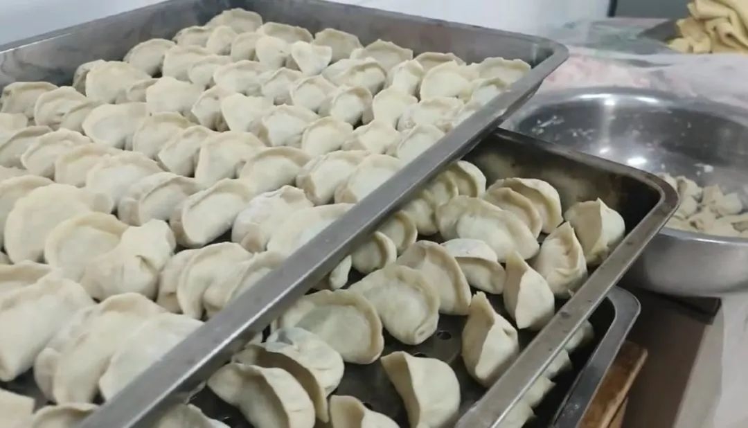 万众一心 重建家园 &middot; 开原篇丨舒兰市开原镇安置点里的中秋节