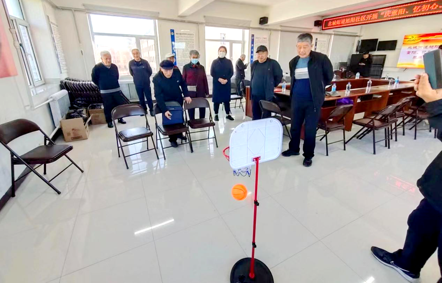 舒兰市北城街道旭阳社区开展关爱老年人系列活动