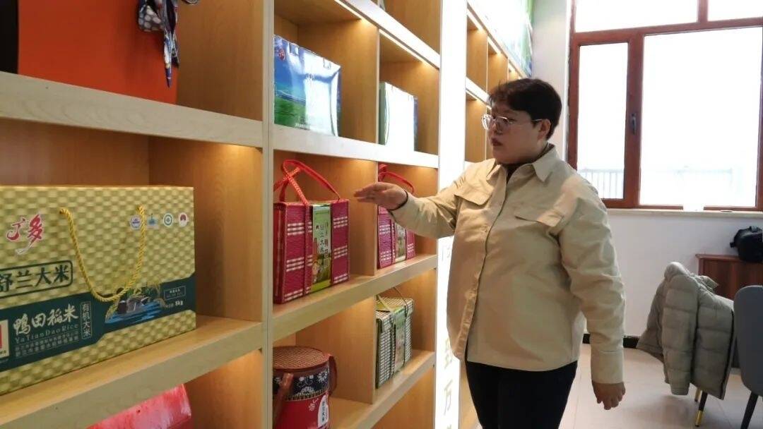 乡村振兴&middot;筑梦舒兰丨&ldquo;新农人&rdquo;带来新理念 &ldquo;舒兰大米&rdquo;白金名片越擦越亮