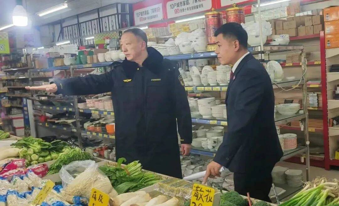 舒兰市人民检察院联合舒兰市场监督管理局开展食品质量安全宣传活动