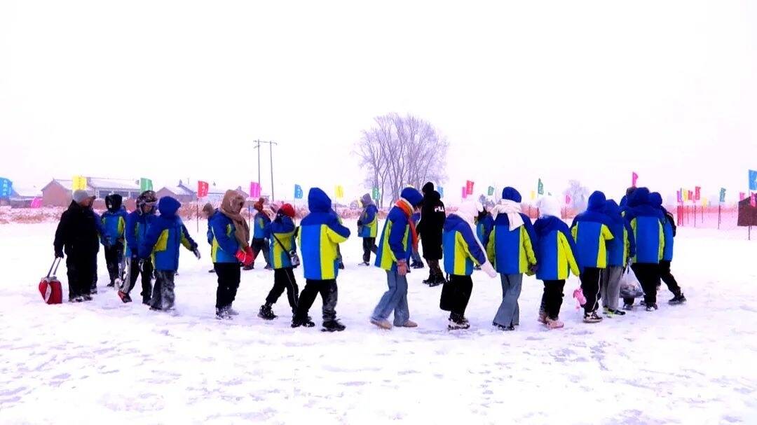 舒兰市法特镇组织开展中小学生冰雪实践活动