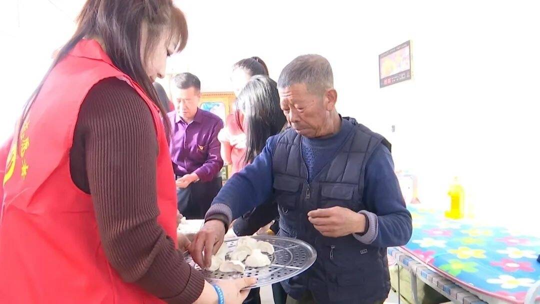 新春走基层 | 舒兰市七里乡：寒冬送温暖 慰问暖人心
