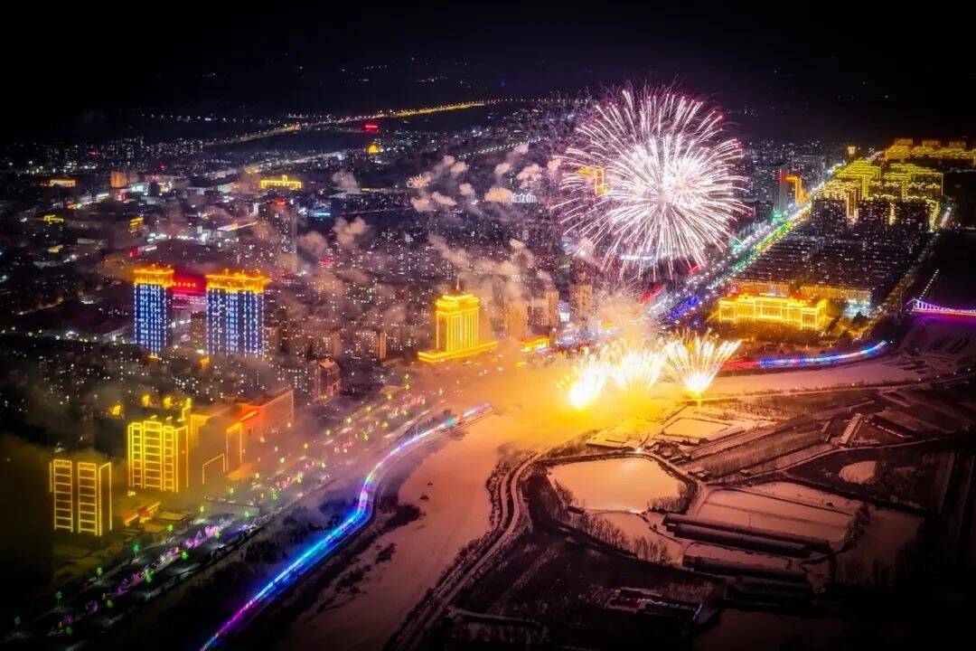 舒兰市正月十五燃放焰火活动盛大举行