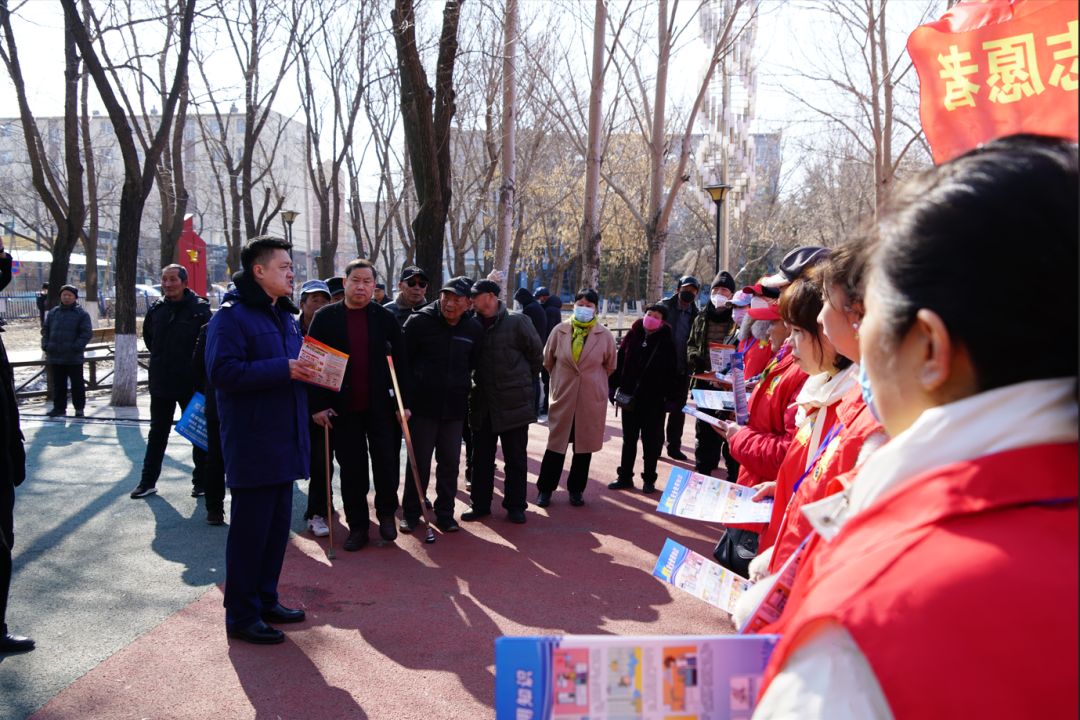 舒兰市青年志愿者协会联合市消防救援大队开展消防宣传活动