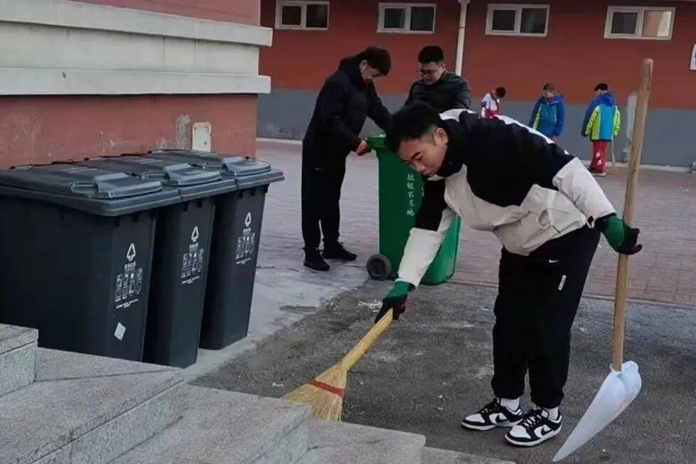 爱国卫生运动丨舒兰市教育局：推进爱国卫生运动 营造健康学习环境