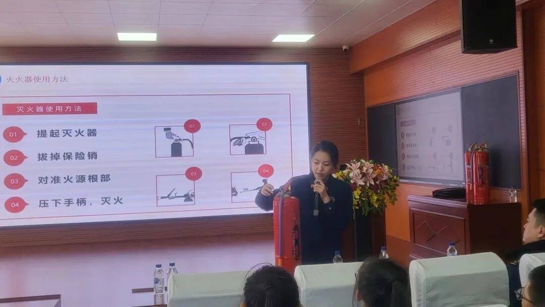 共青团舒兰市委联合市消防救援大队开展&ldquo;消防安全进校园&rdquo;活动