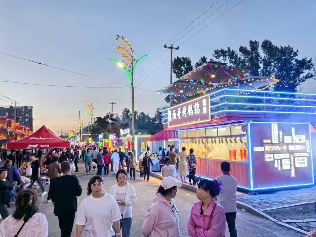 人气爆棚！舒兰市“鹅街”夜市试营业